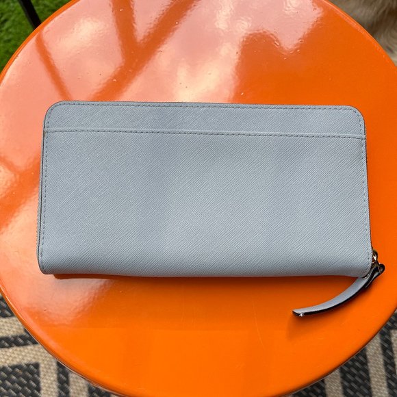 Kate Spade Large Wallet - Picture 3 of 3